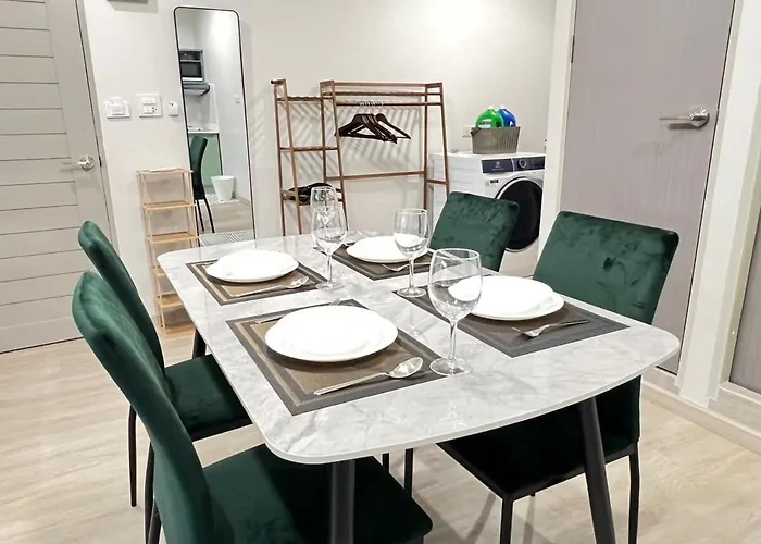 New Apt, Near Siam Paragon, 2 Min To Bts 1br,4pax Bangkok